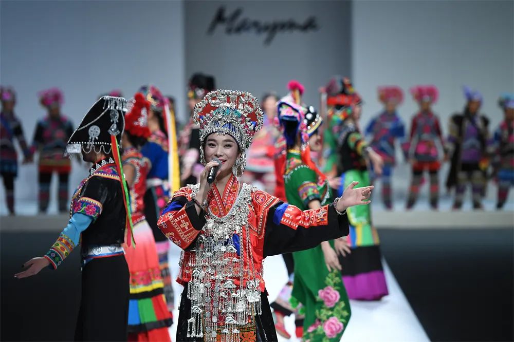 乐享云南非遗楚雄彝族服饰