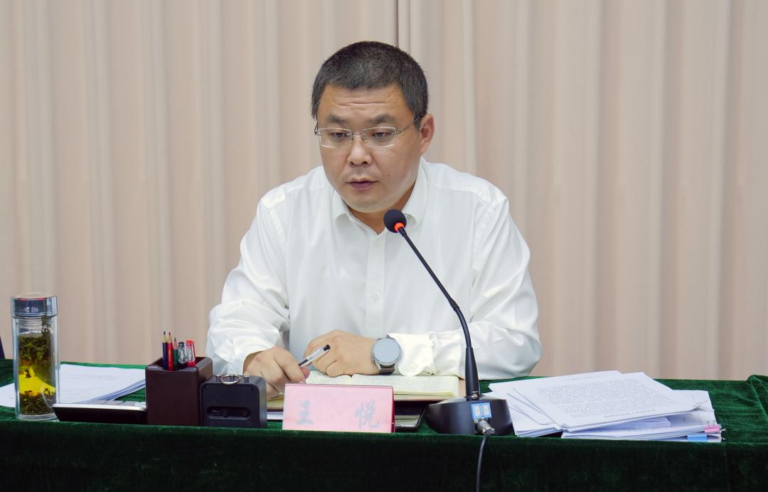 县领导李冬,王国崇,马季,郑杰斌,申星龙,张华锋