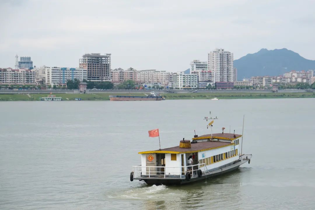 肇庆羚羊峡游船码头图片