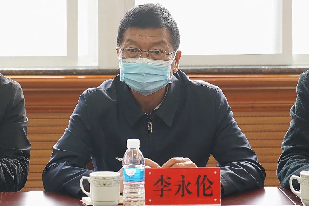 保山市人大常委会到施甸法院调研民商事审判工作