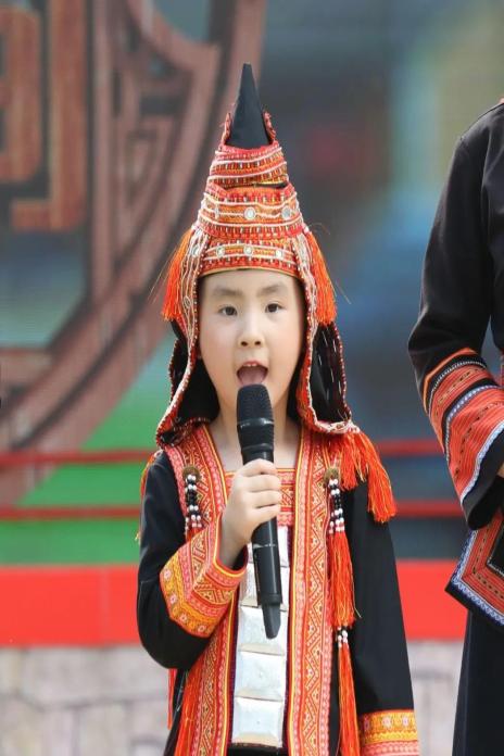 瑶山少年汪笑羽用歌声传唱最美家乡