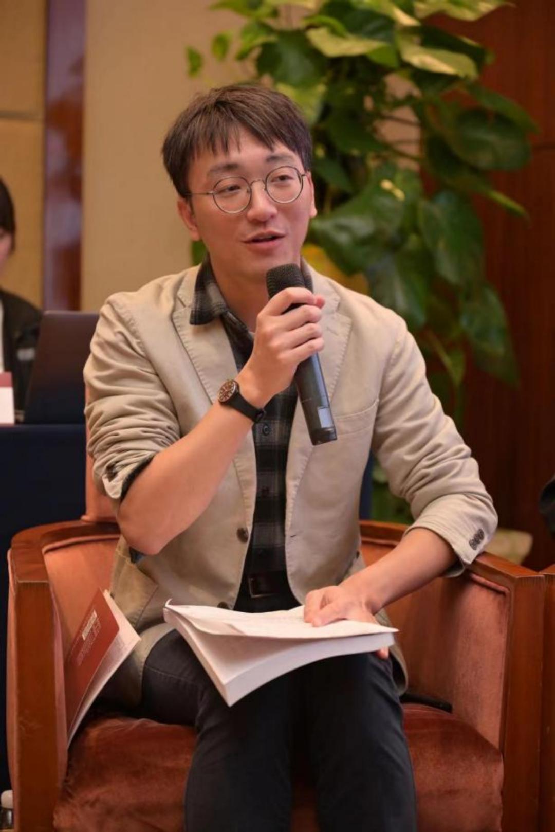 现为复旦大学法学院副教授,博士生导师