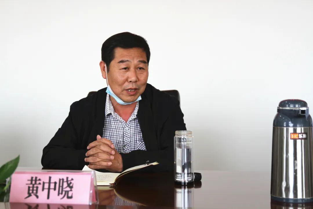 社旗县人大常委会副主任李国伟带领视察组一行来到社旗县人民法院视察