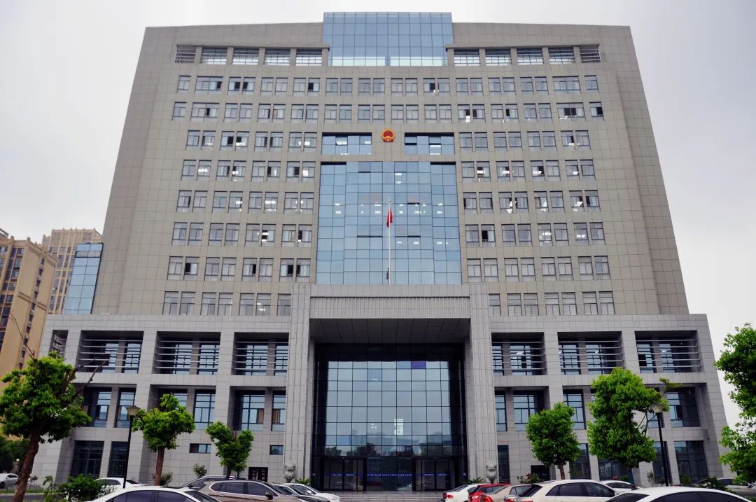 立案庭作为窗口单位,是人民群众迈向法院大门的第一步,是法院工