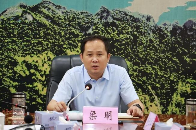 梁明超前指挥超前部署落实落细各项三防工作