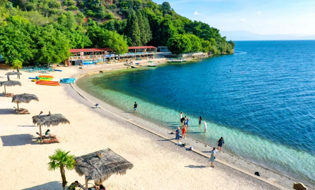 乐享云南美景明星鱼洞景区