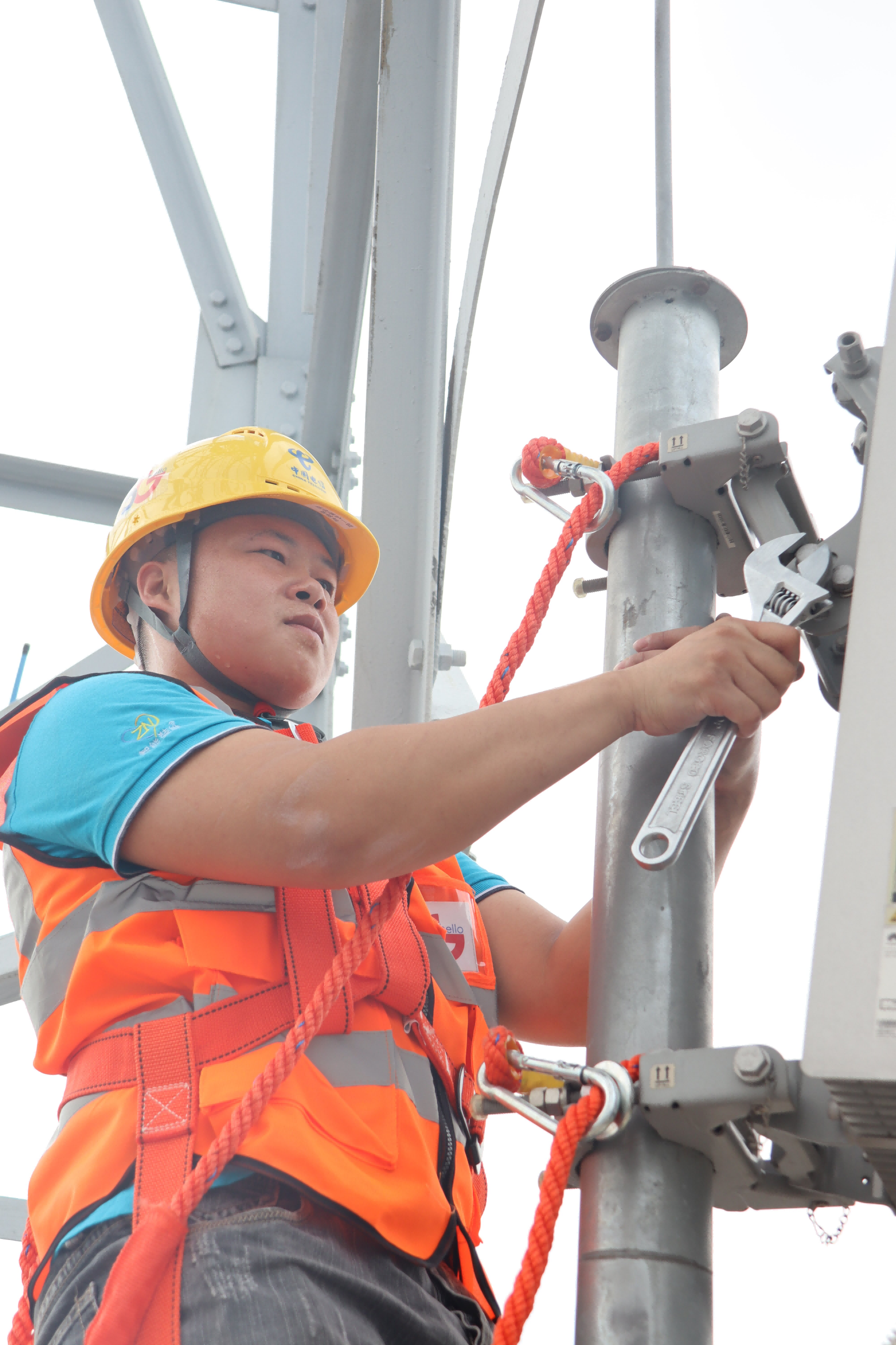 十万分之一的微光一万分的热血广东江门电信人张铭灿成功完成造血干