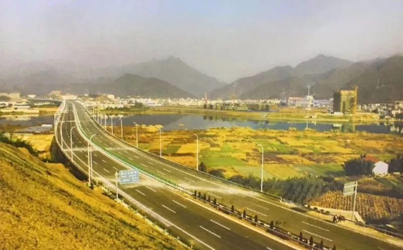 杭新景高速公路(安仁一洋溪一寿昌段△洋溪大桥杭新景高速公路建德