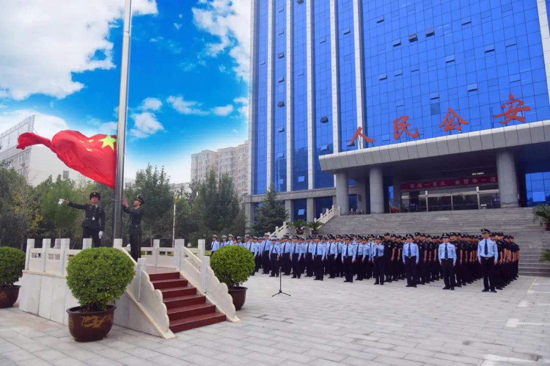 多年来,威县公安局一直坚持在学思践悟中提升政治素养.