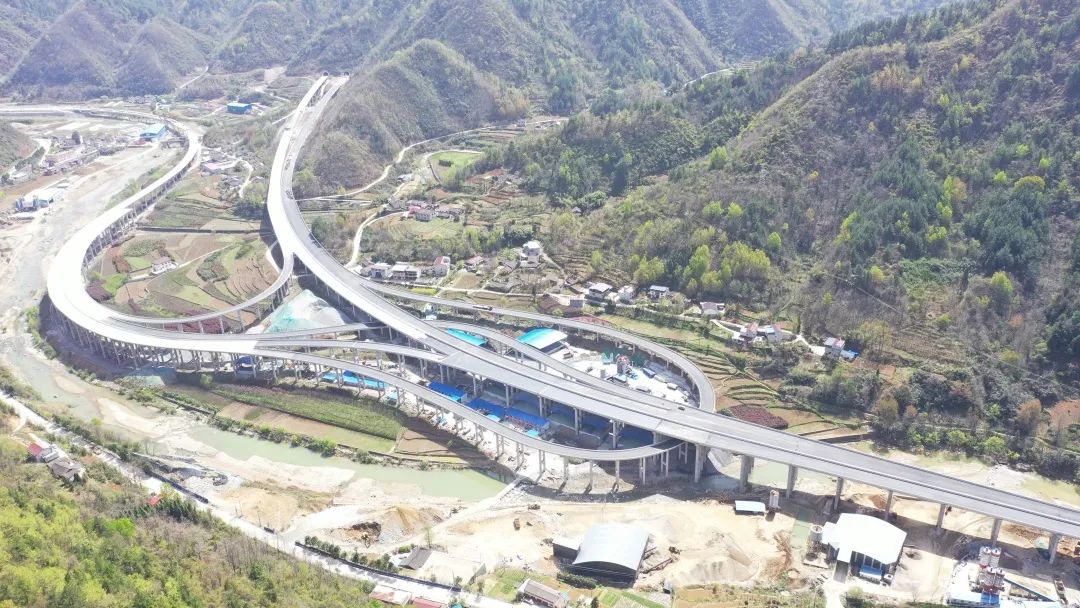 宁石高速公路项目建设进入全面冲刺阶段