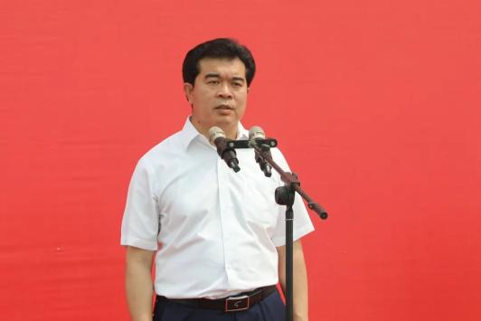 县领导徐建航,崔庆朝,李文然,闫新革,郭建军,刘斌,索伟华出席开工仪式