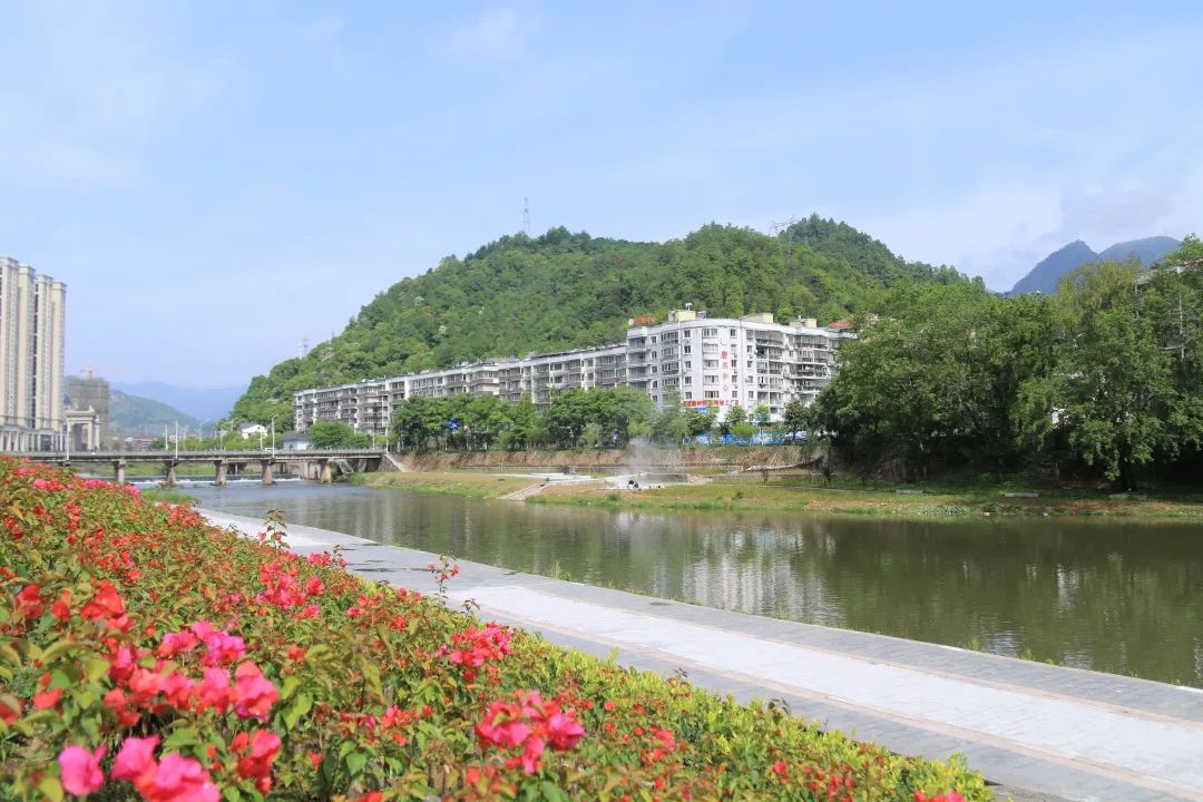 文成县巨屿镇,入选温州市2021年度"水美乡镇",天光水色格外秀丽.