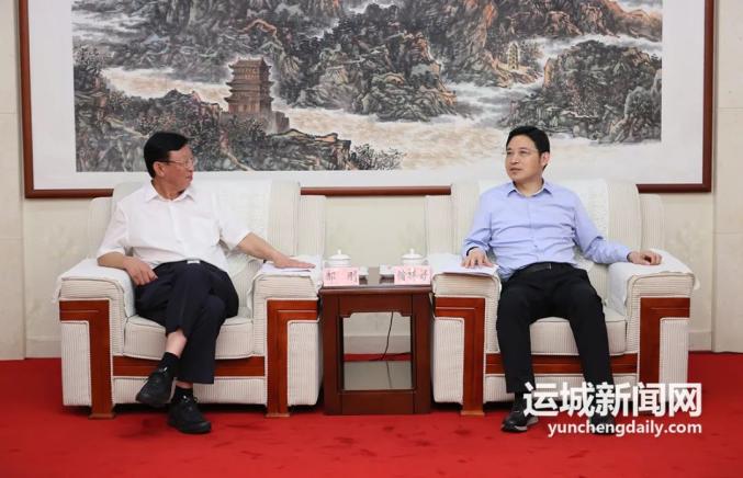储祥好与中铁三局集团董事长郝刚举行工作会谈