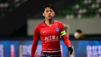中国足球又伤人心了？40岁重庆郑智自宣退役，直言阵地没了
