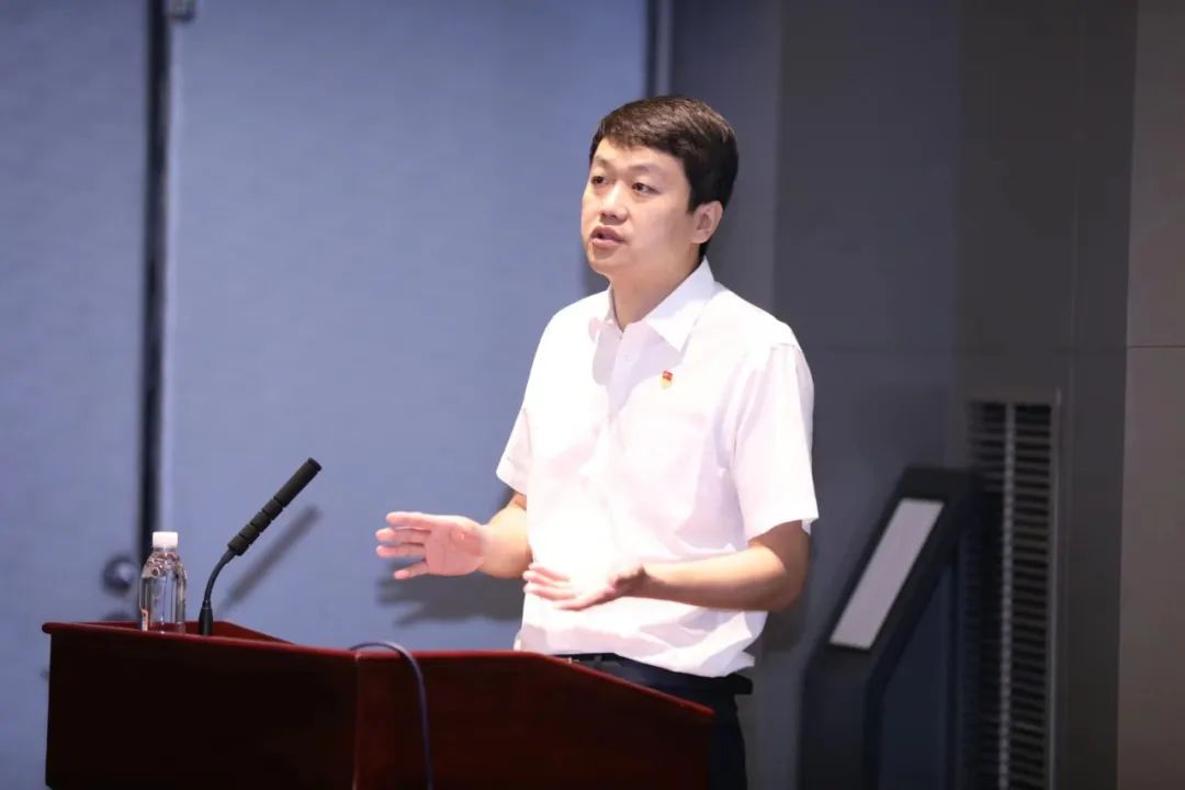 省党代表四川天府新区华阳街道安公社区党委书记张彪把办实事做到极致