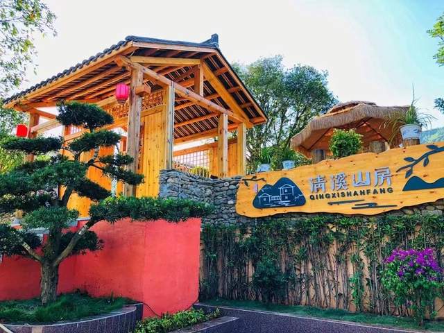 小河乡清溪山房民宿目前,小河乡共有十几家民宿,今年五一期间,所有的