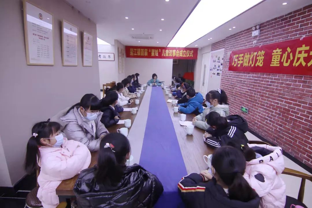 鳌江五小郑轩同学;尊敬师长,孝敬父母的平阳县职业教育中心褚慧怡同学