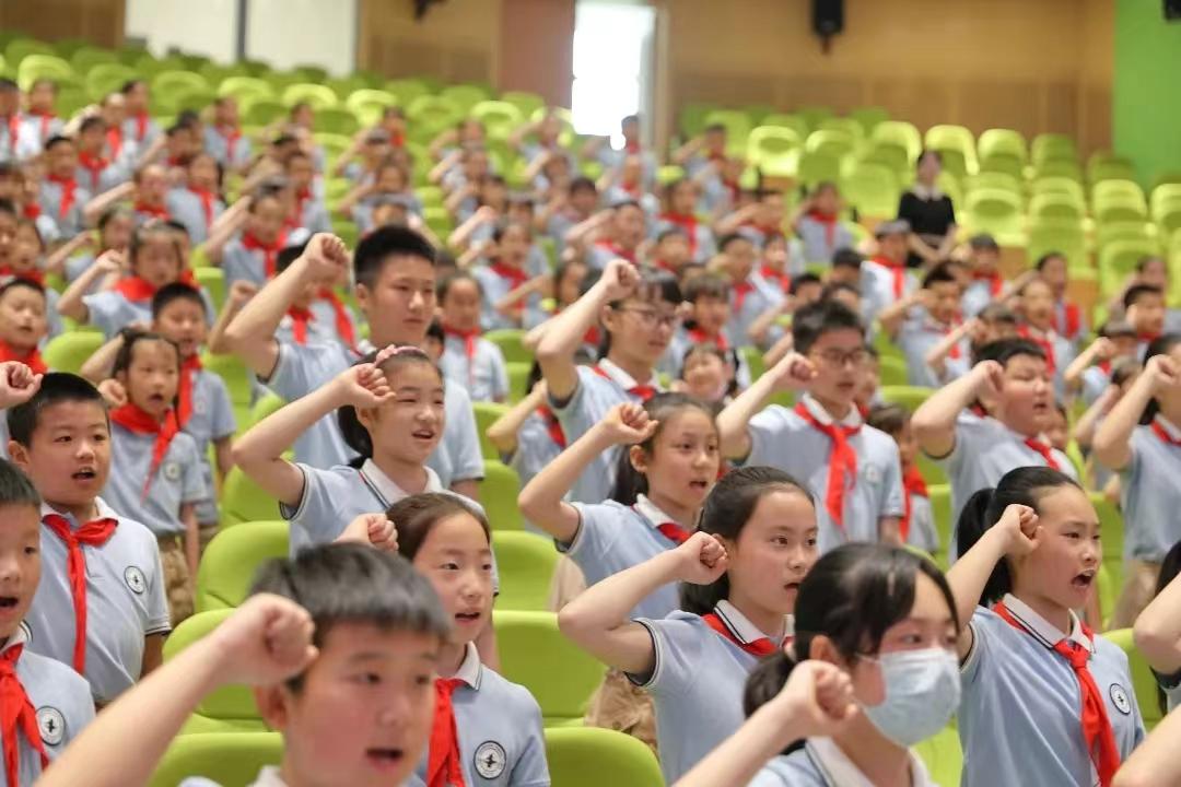 蕪湖師範附幼蔚藍海岸幼兒園舉辦夏日派對,美食,走秀,玩水,孩子們歡樂