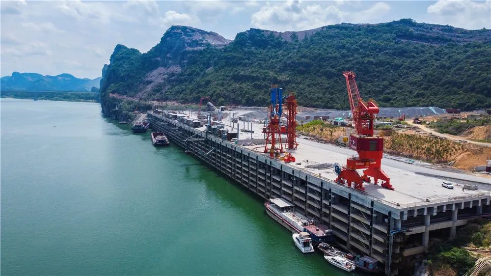 我们的新时代来宾聚力三江口企业建设忙