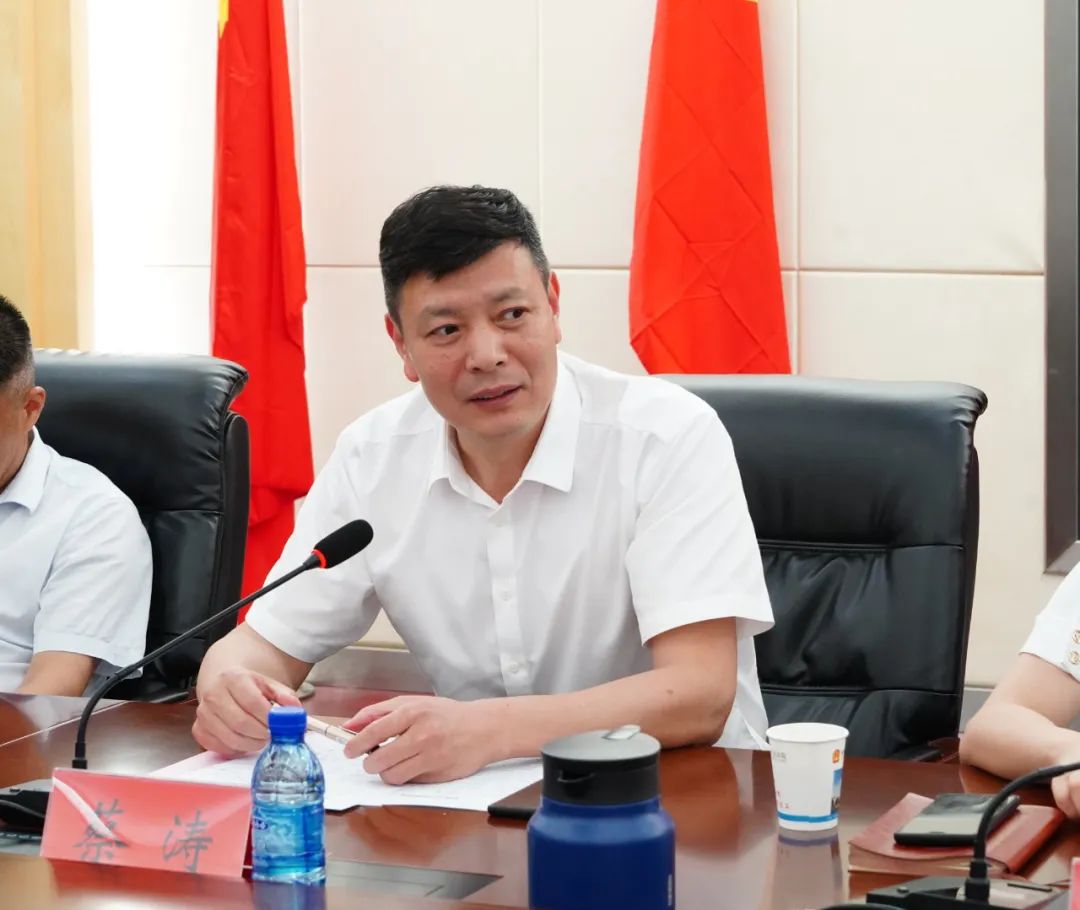 市人大常委会副主任张体强,曾伟昕,魏金花,蔡涛,李爱红,刘行兵,秘书长