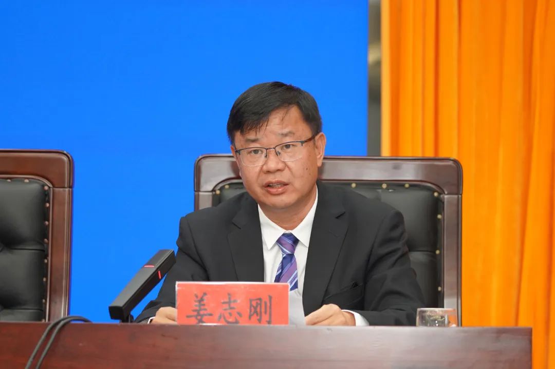 市工信局党组书记,市工业园区管委会主任姜志刚发布普洱工业园区优化