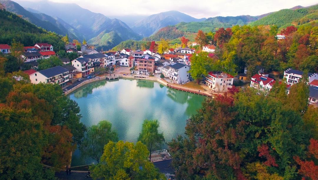 这个美丽乡村获人民日报点赞一起品撷更多杭州世外桃源的青绿之美