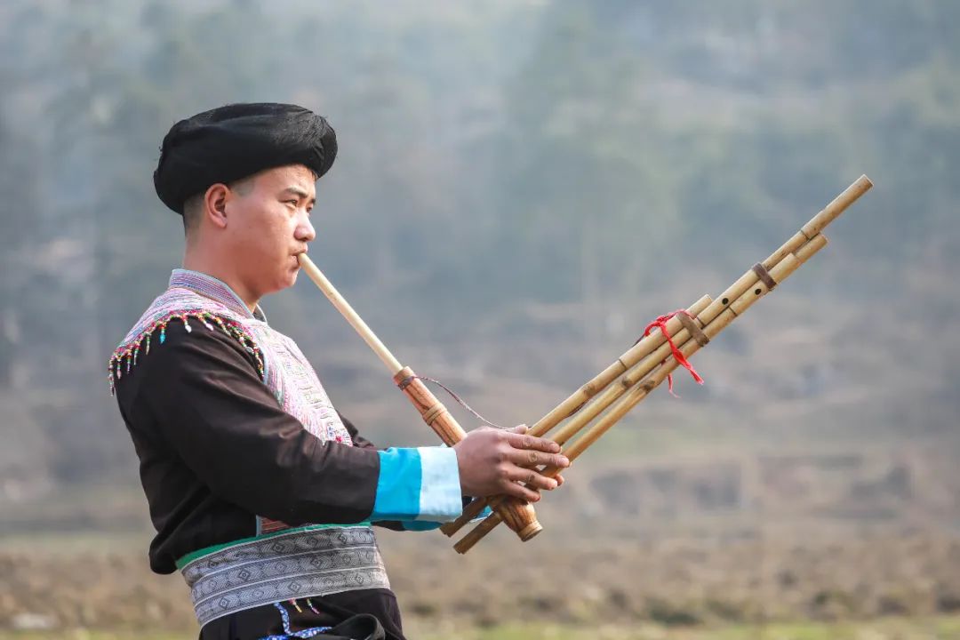 芦笙可以说是苗族群众在各类庆典,节日,祭祀等活动中必不可少的乐器