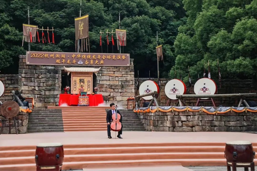 乘风破浪盟员导演的这场龙舟赛超燃