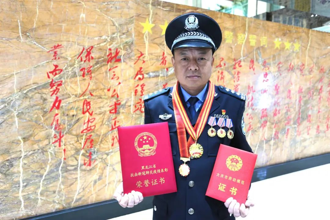 王洪星:尽心竭力战疫情 鞠躬尽瘁终不悔