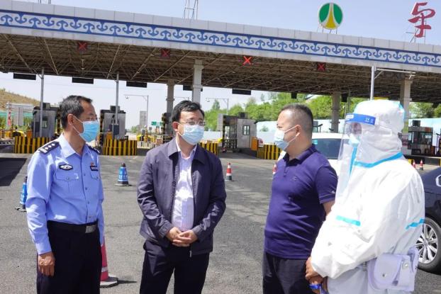 刘宝成调研督导疫情防控工作