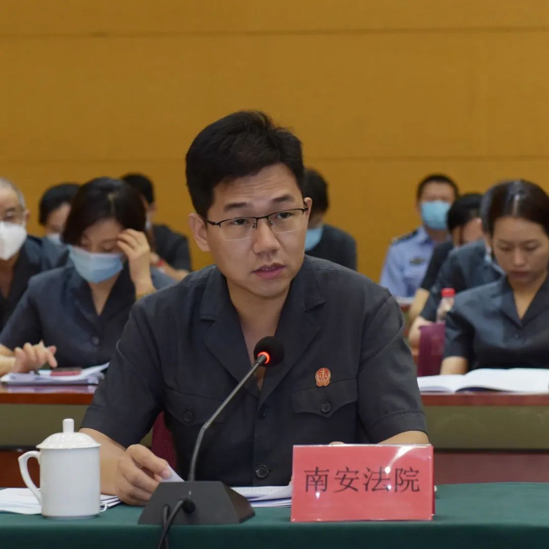 王志伟专委要求全体干警要勤于学习,提升写作能力;要勤于思考,挖掘