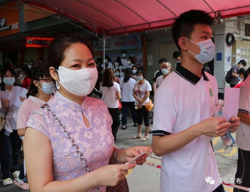 旗开得胜少年加油直击茂名高考首日
