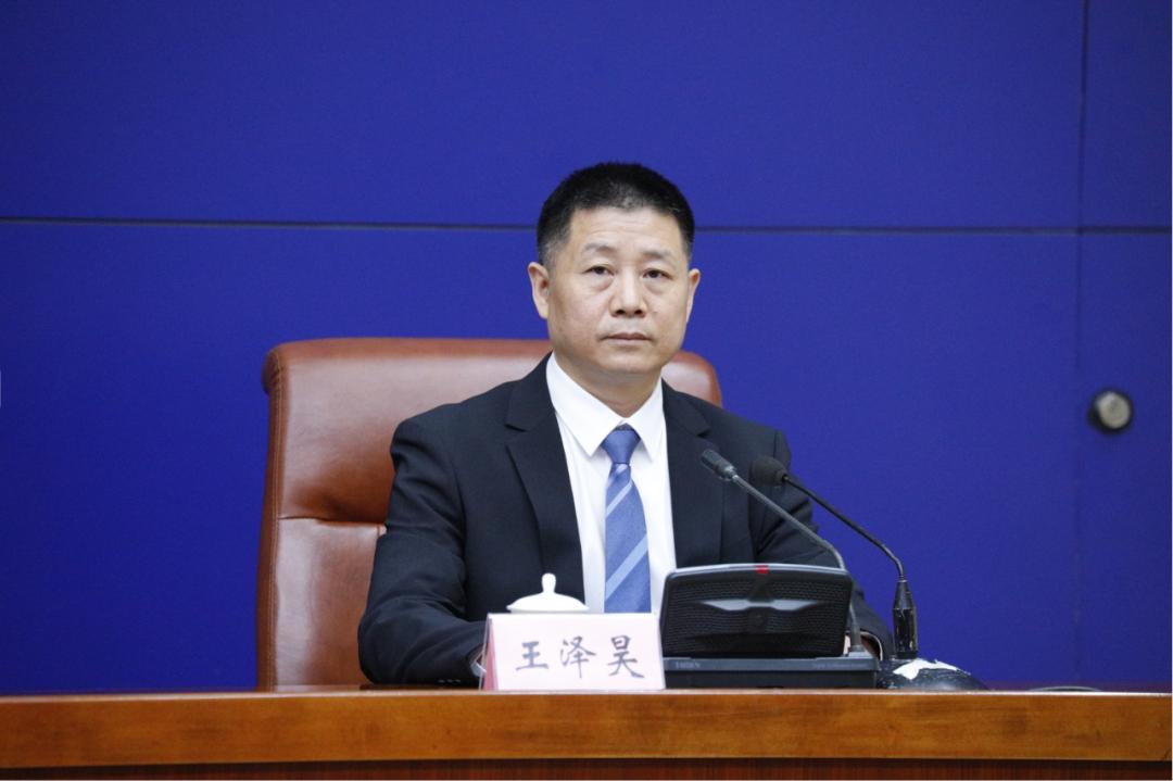 局党组成员,副局长高振刚济南市民营经济发展局党组书记孟学峰发布人