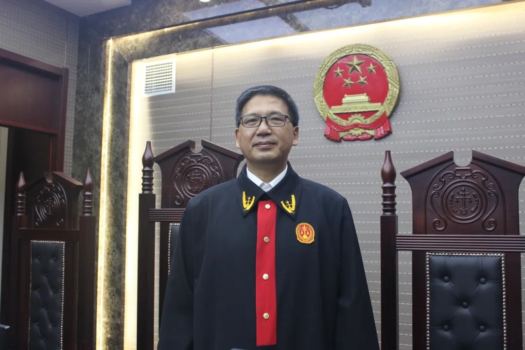 办案质效优异法官向阳区人民法院胡文海,中共党员,1985年9月进入向阳