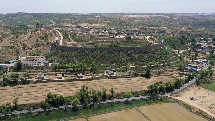 老区新貌横山区波罗镇老区焕新机产业富乡民