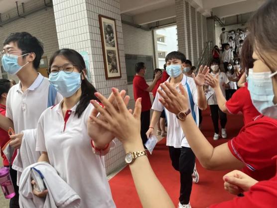 花式吉祥物,祝福滿滿羅定邦中學花式出征吉祥物,為考生送上滿滿的祝福