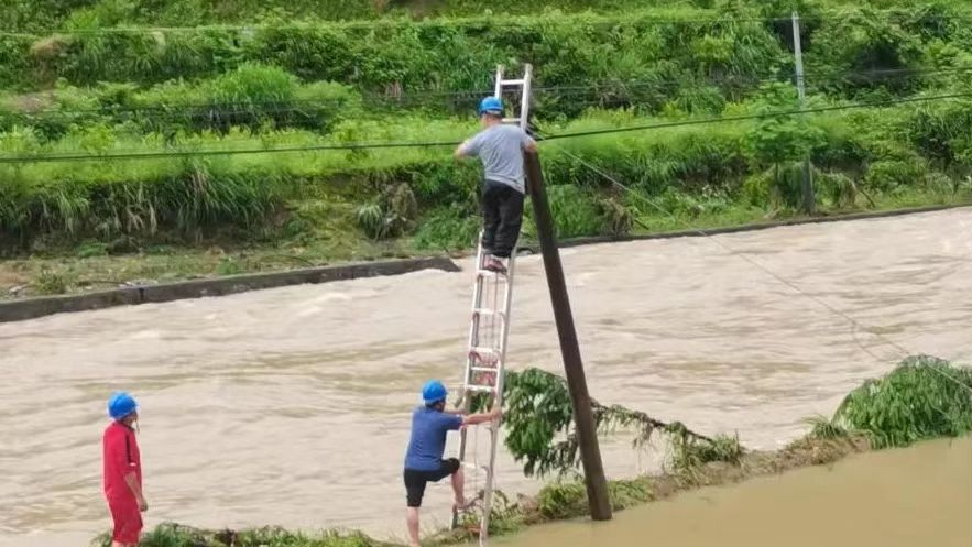 中国电信湖南湘西分公司全力构筑抗洪救灾生命线 目前绝大部分通信已恢复