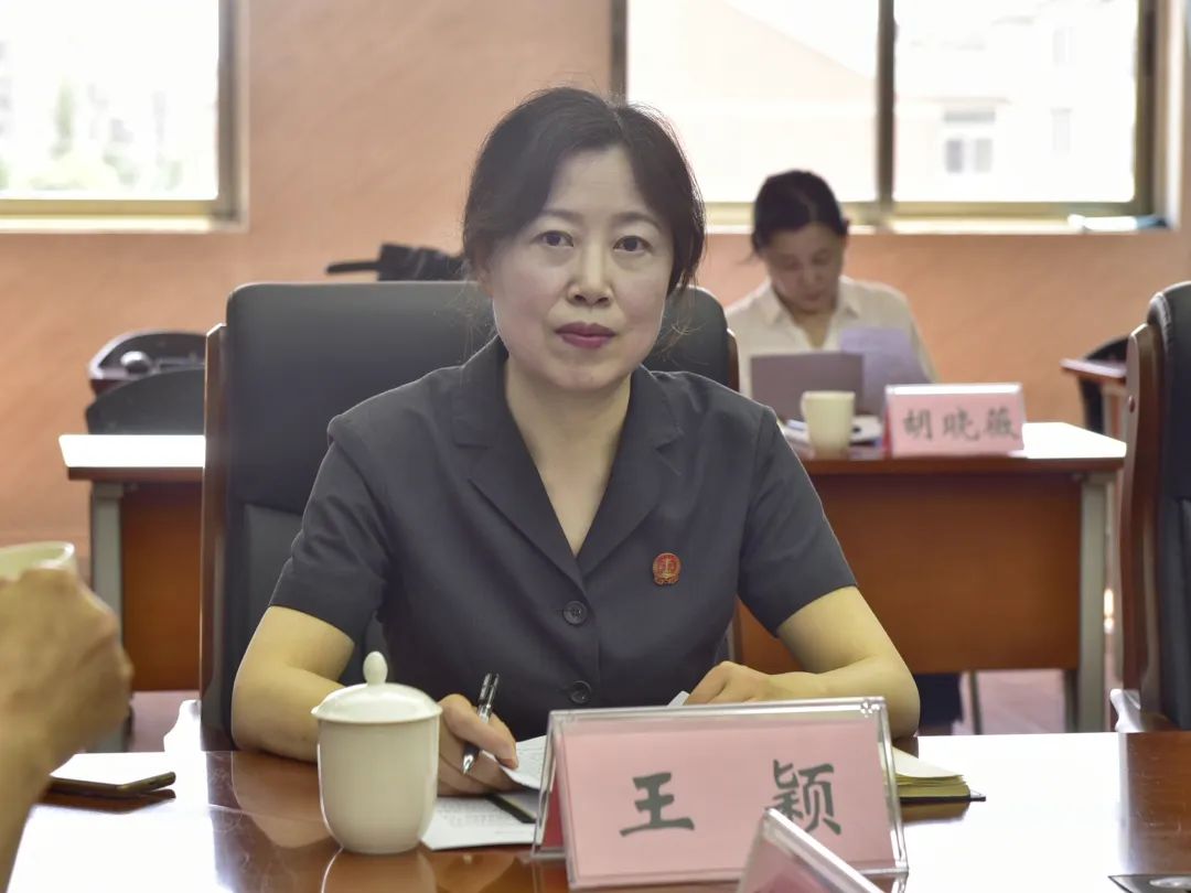 市老龄协会会长周宏益云龙区政府副区长张楠等一行来我院就云龙区涉老