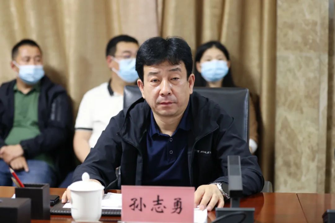 市委常委,副市长孙志勇汇报了包保项目进展情况.