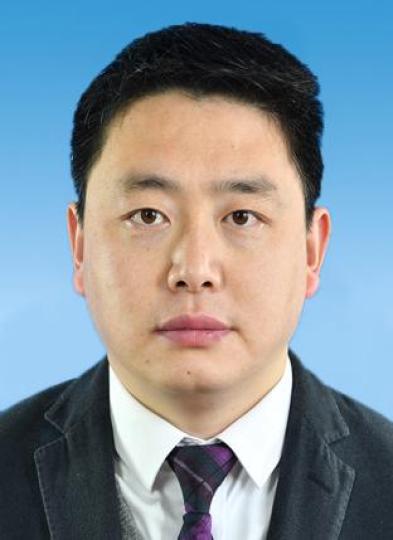 杨燊任西湖区代区长