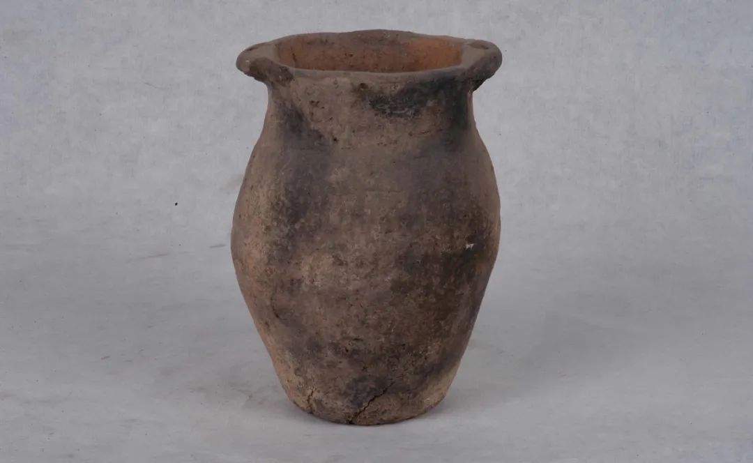 文物微课堂沙井文化穿耳陶罐