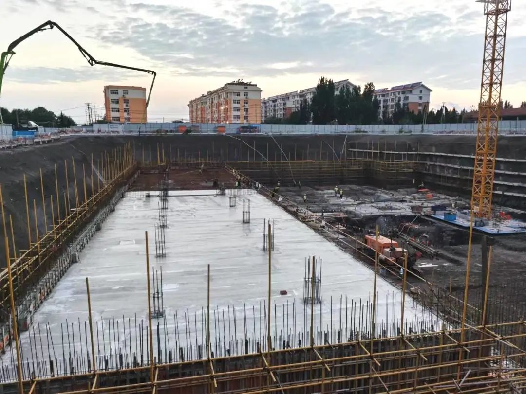 学术交流中心基础采用跳仓法进行施工避免了留置后浇带从而极大地实现