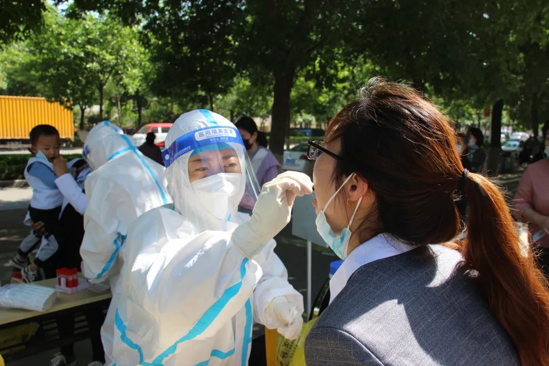 全员核酸检测宁医人时刻准备着