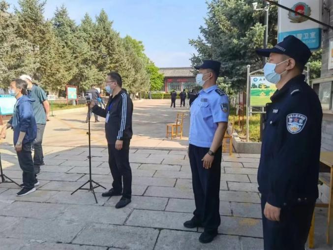 区政府办公室,人武部,教育和体育局,山海关一中,公安分局,交警六大队