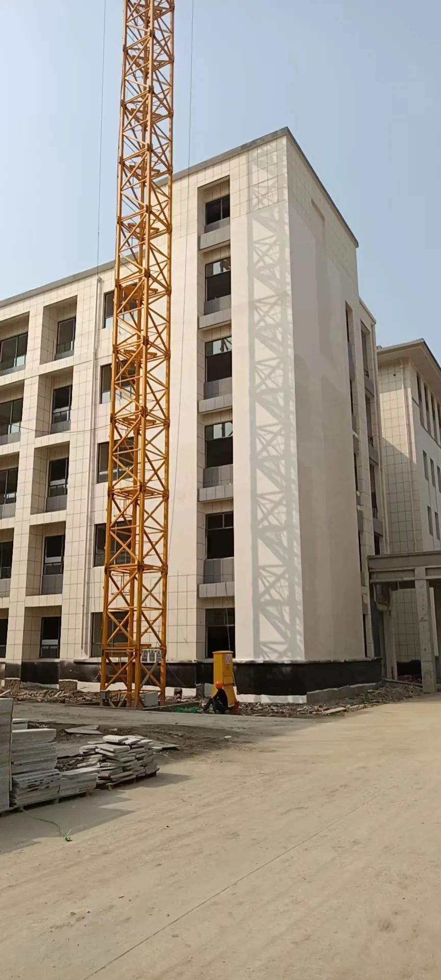 这所学校新校区即将建成,秋学期投入使用!