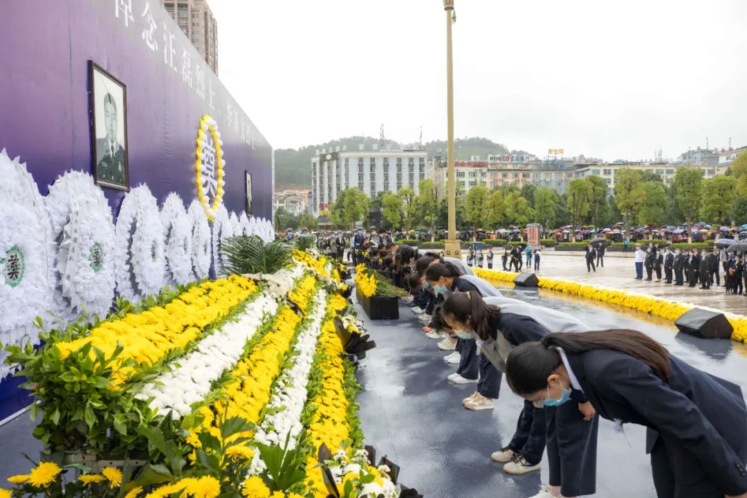 送别英雄文山州委州政府举行汪磊烈士追悼仪式