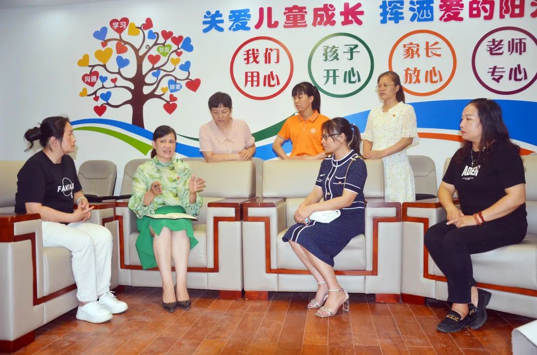 武宣县首个家长学校教育工作室开业啦