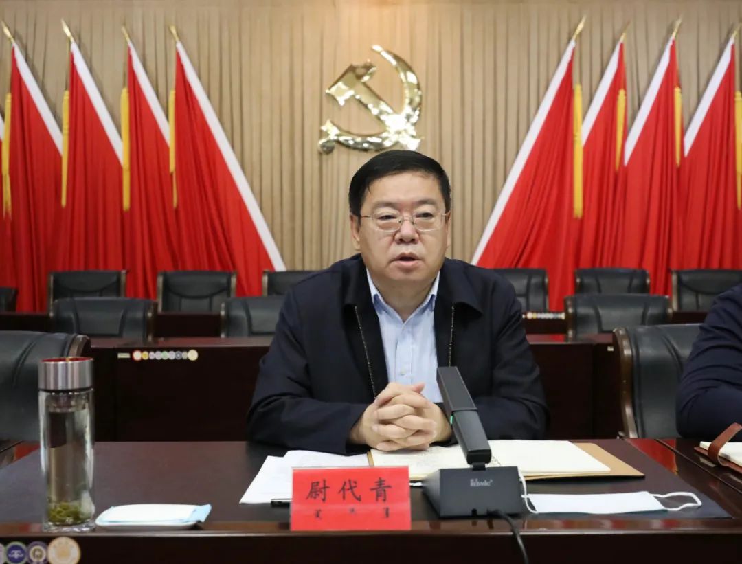 四子王旗召开全旗干部大会