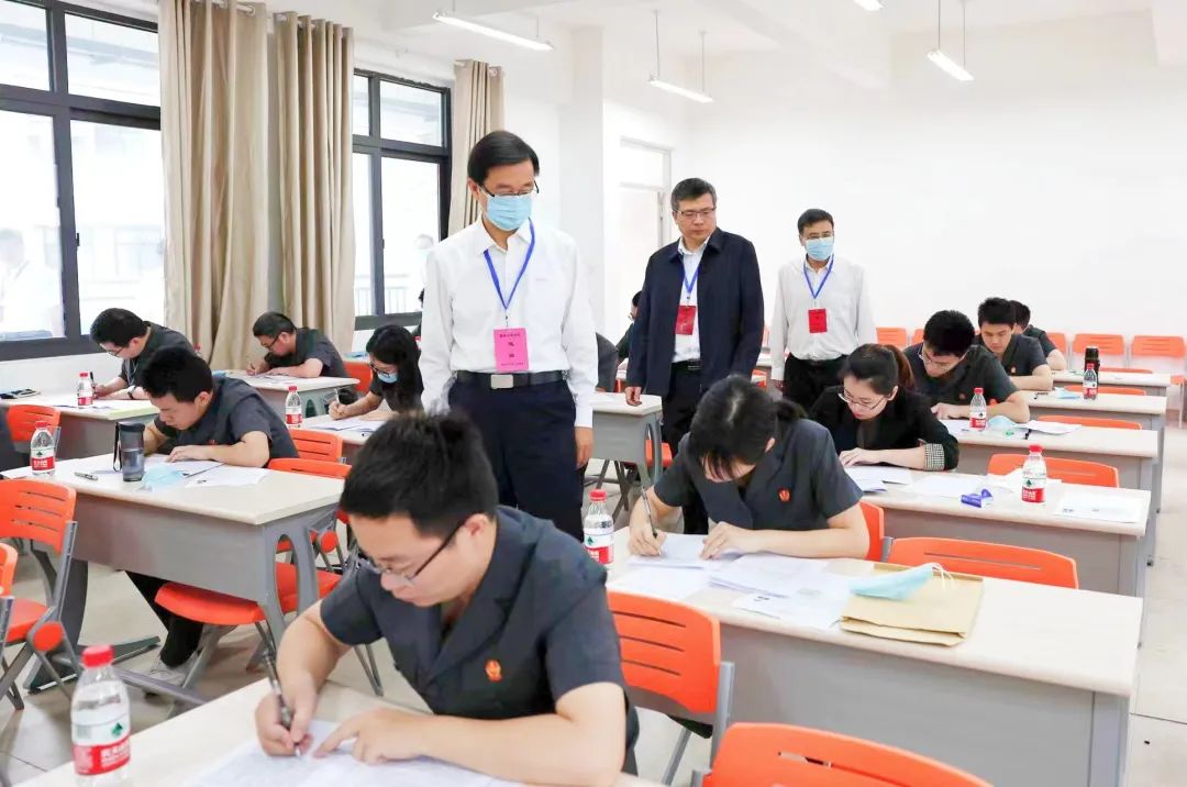 南京法官 江苏省法院系统2018年从律师和法学专家中公开选拔法官公告