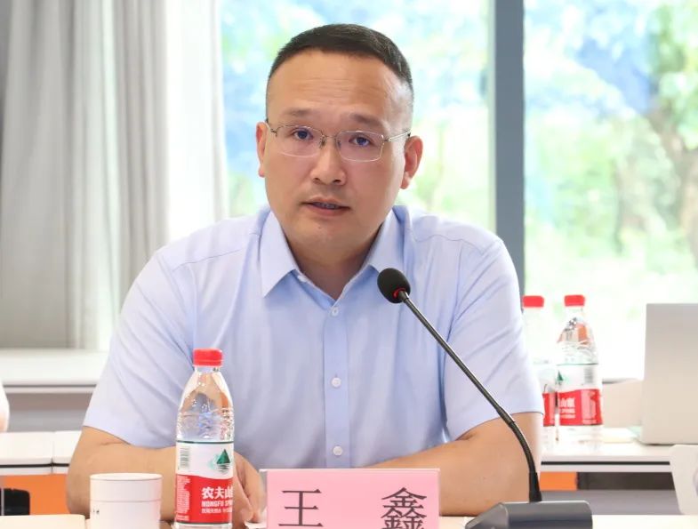 临浦镇党委副书记,镇长王鑫致欢迎辞▲区教育局党委委员盛政发言